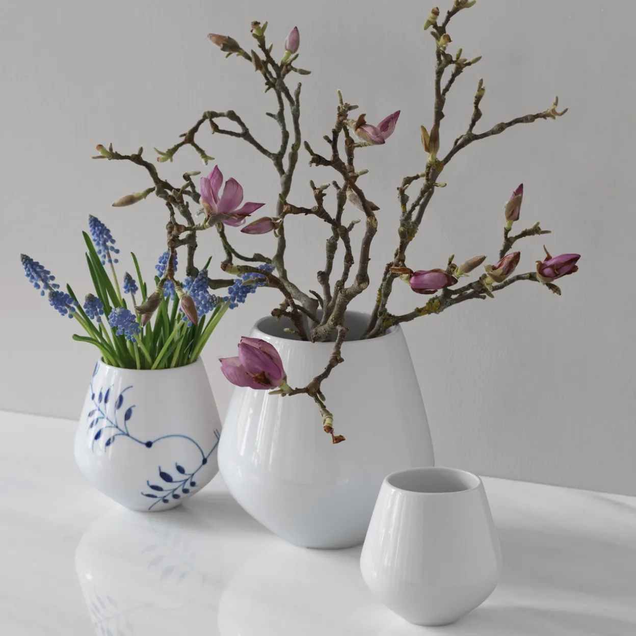 Blå Mega Riflet vase, 15 cm