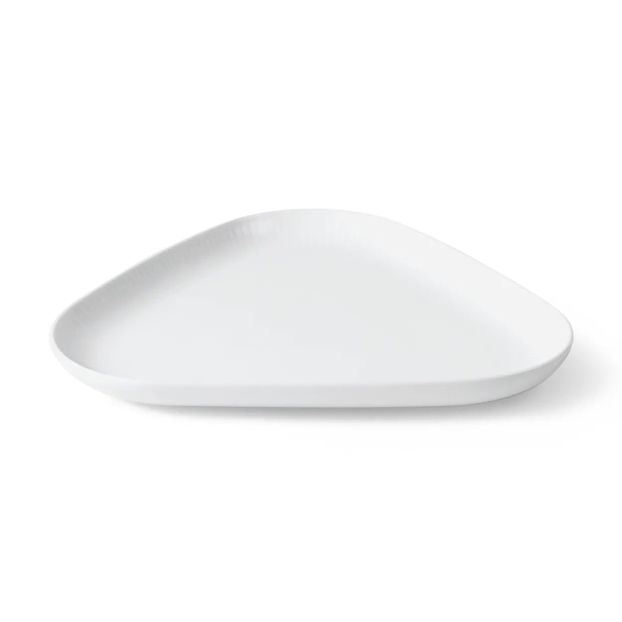Hvid Riflet trekantet fad, 23 cm